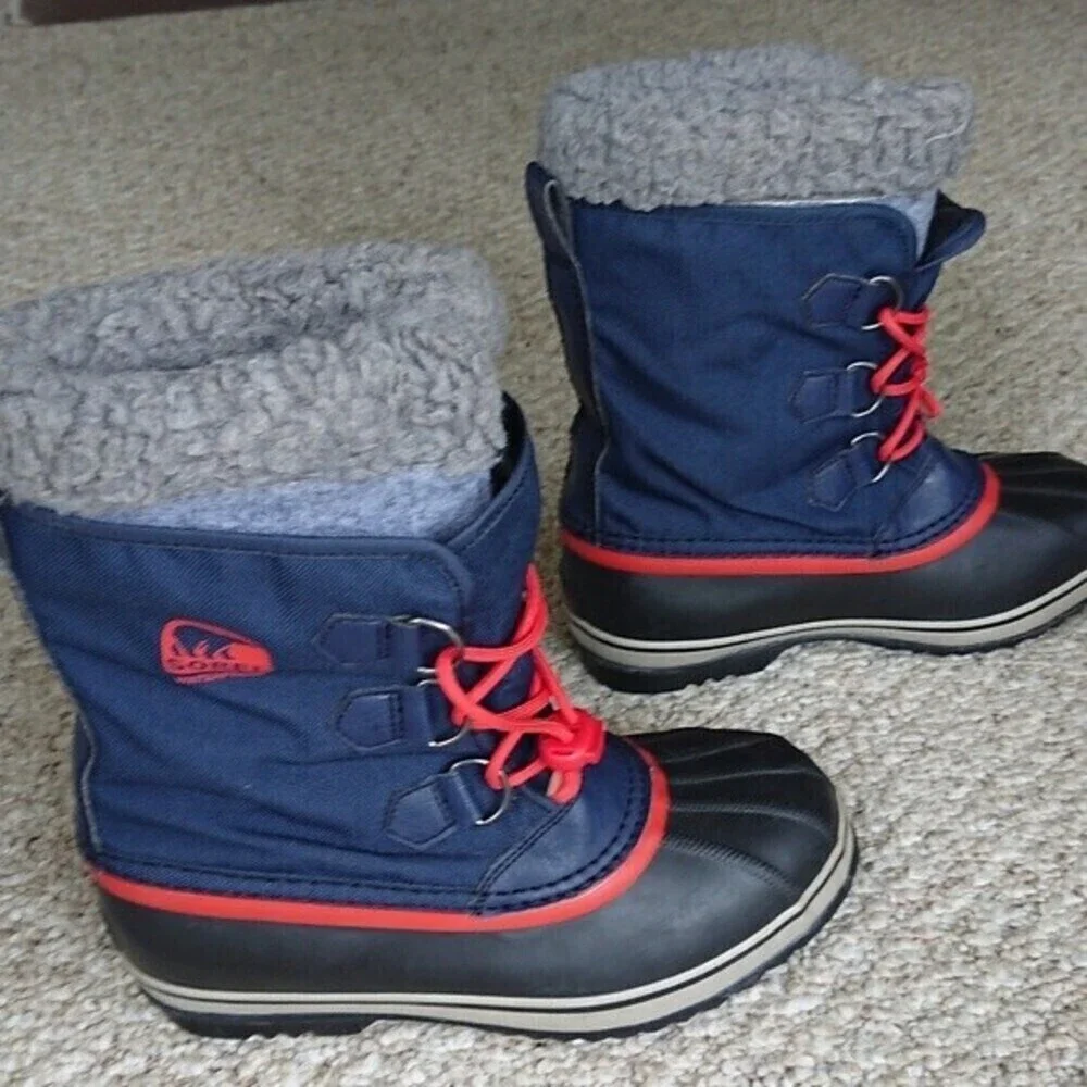 Sorel Yoot Pac Nylon Cool Waterproof Snow Boots in red and blue Size 6